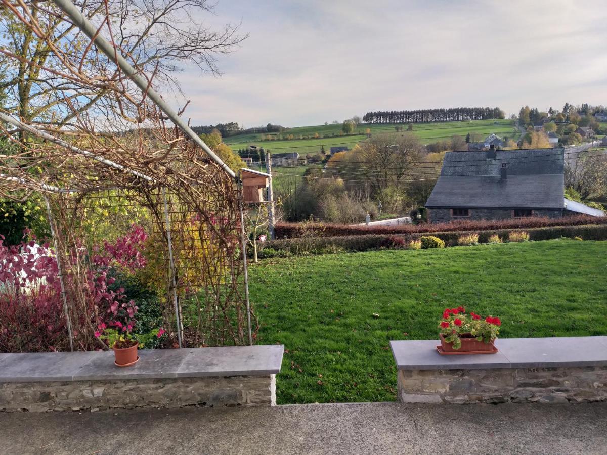 Gite L'Ecole De Ma Mere Villa Bertogne Buitenkant foto