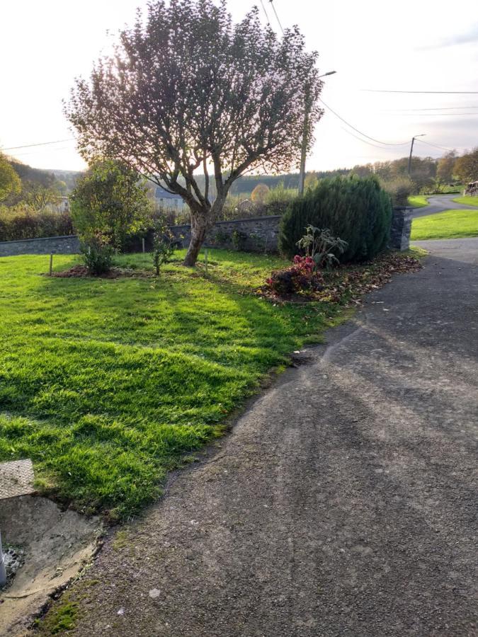 Gite L'Ecole De Ma Mere Villa Bertogne Buitenkant foto