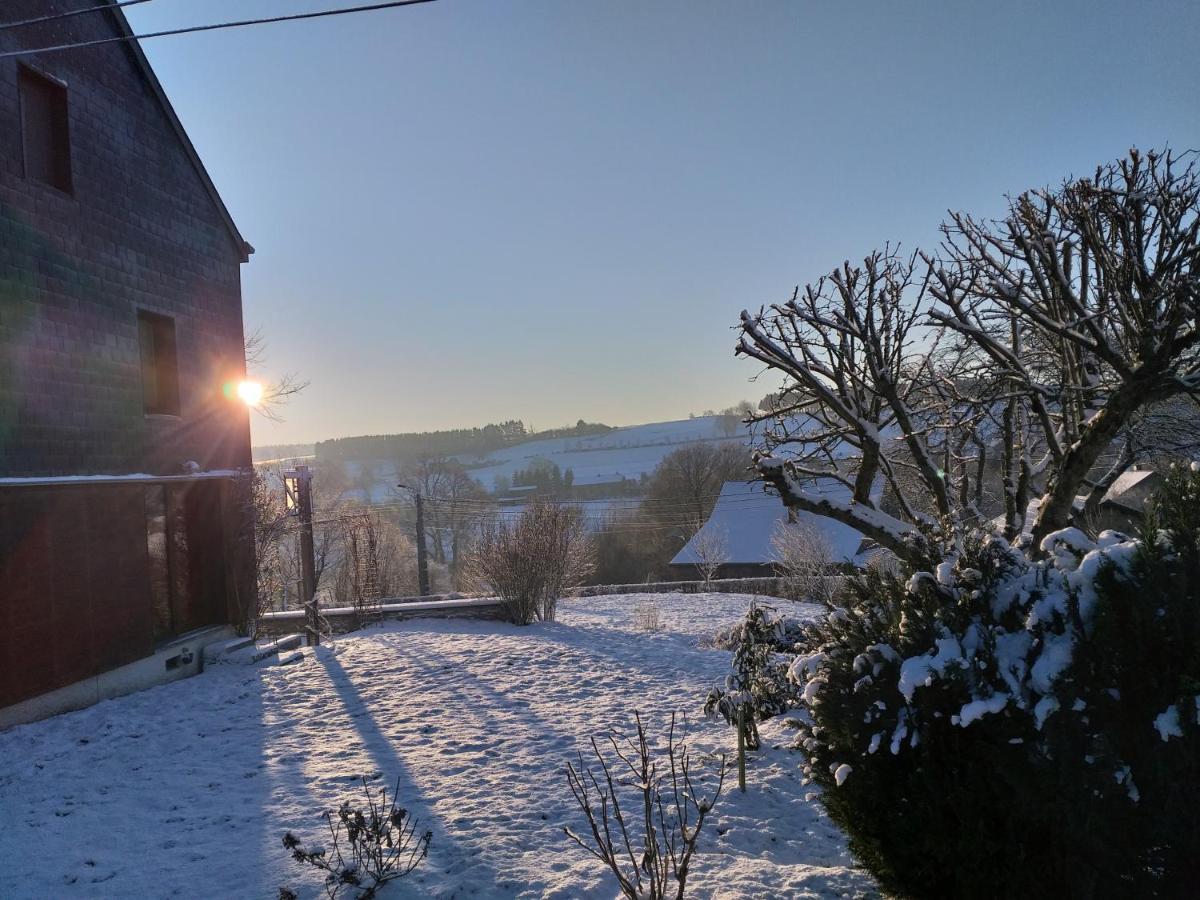 Gite L'Ecole De Ma Mere Villa Bertogne Buitenkant foto