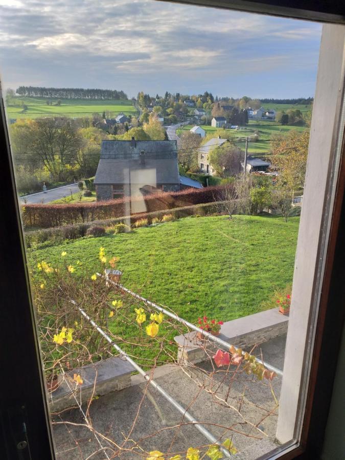 Gite L'Ecole De Ma Mere Villa Bertogne Buitenkant foto